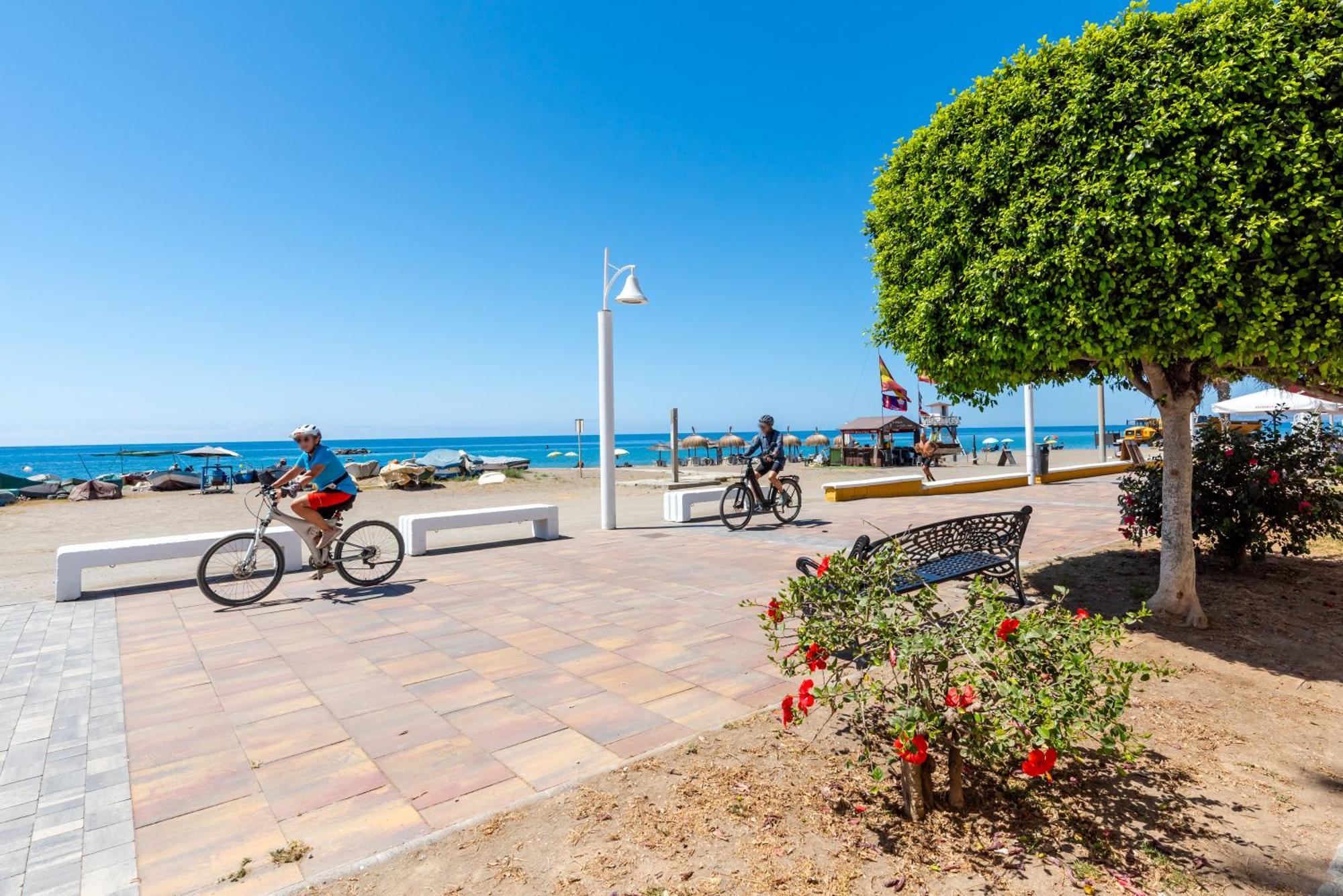 Wintowinrentals Dream Home On The Beachfront La Cala Del Moral Exterior photo