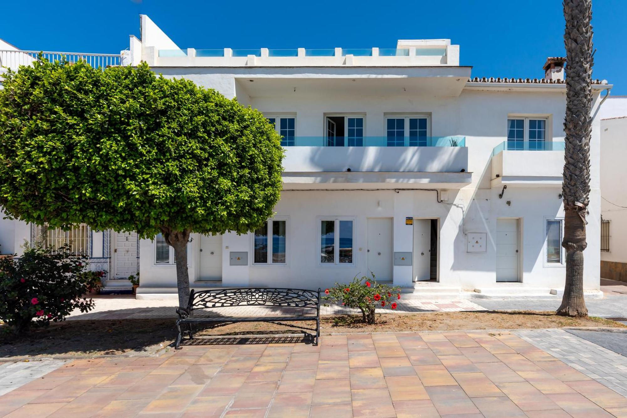Wintowinrentals Dream Home On The Beachfront La Cala Del Moral Exterior photo